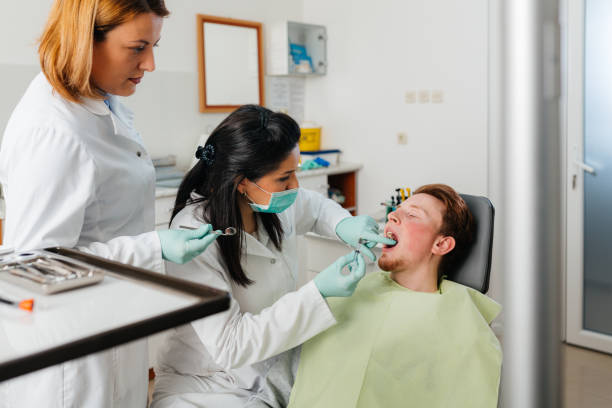 Best Broken or Cracked Tooth Emergency Dentist in Forrest, IL
